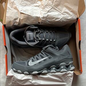 Nike Men's Reax 8 TR Mesh
